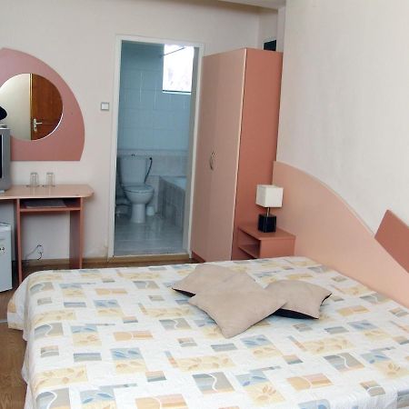 Hotel Zora Видин Екстериор снимка