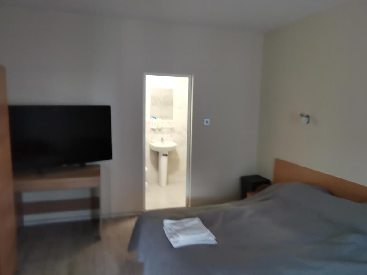 Hotel Zora Видин Екстериор снимка
