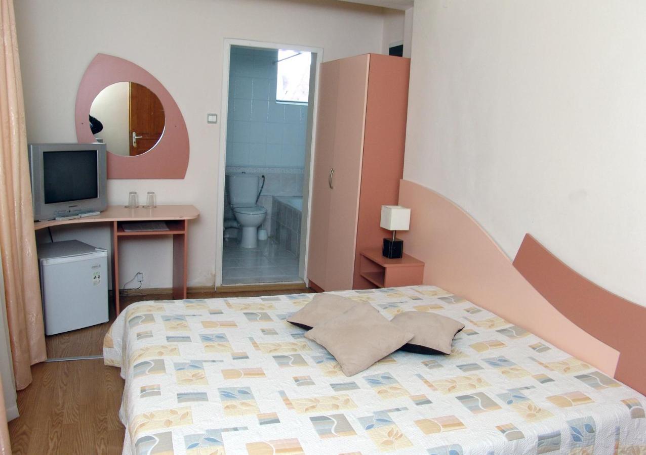Hotel Zora Видин Екстериор снимка