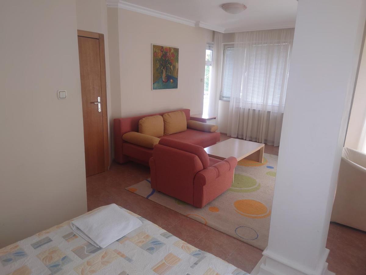 Hotel Zora Видин Екстериор снимка